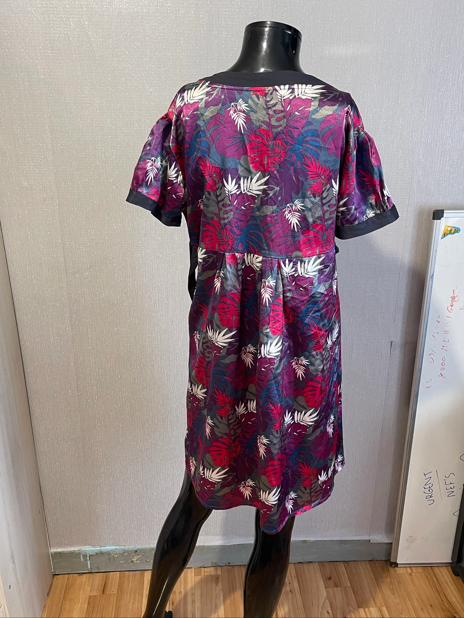 Bonito vestido para atar talla M 100% poliéster – photo 2